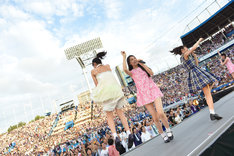 乃木坂46「真夏の全国ツアー2014」明治神宮野球場公演の様子。