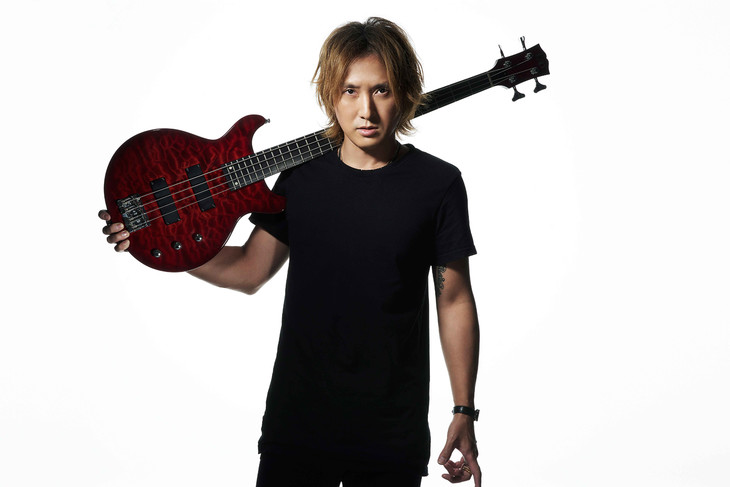luna sea j歴代ベースずらり 聖母マリア前で記念撮影も可 音楽ナタリー