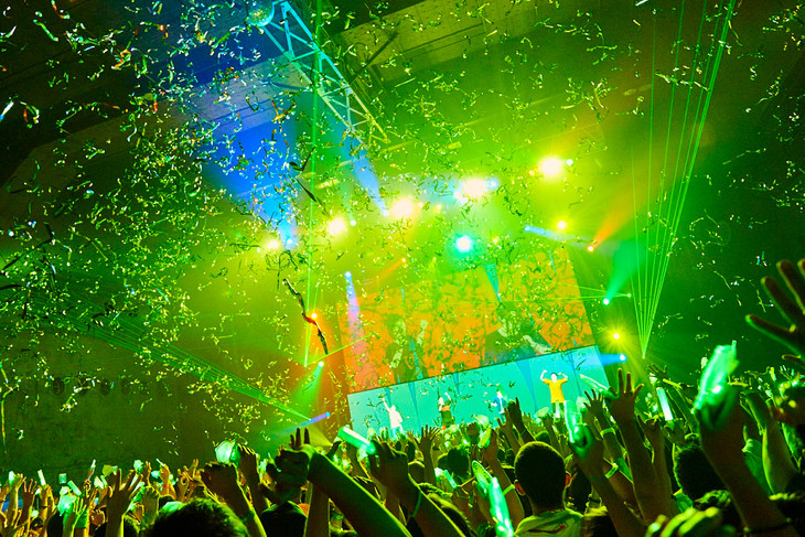 【ライブレポート】GReeeeNが桃太郎を救う「不思議のももがたり」ツアー完遂 音楽ナタリー