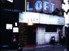 映画「aura aurora / オーラ・オーロラ」のワンシーン。